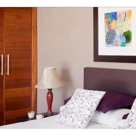 Puerto Del Carmen Sleeps 7 With Pool And Air Con Villa Puerto del Carmen (Lanzarote)