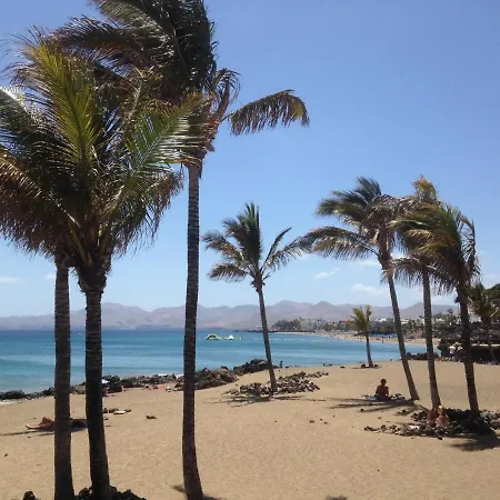 Puerto Del Carmen Sleeps 7 With Pool And Air Con * Puerto del Carmen (Lanzarote)